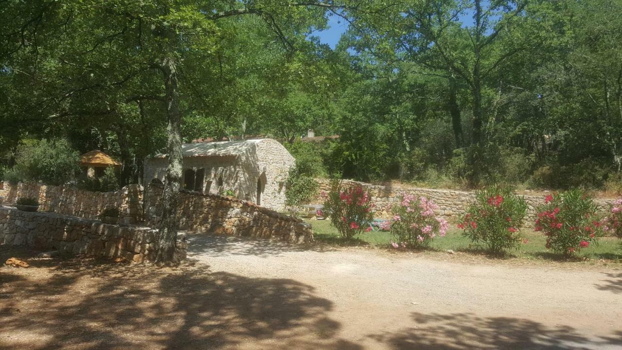 Le Donjon Des Combes Et Son Spa Fayence Ngoại thất bức ảnh